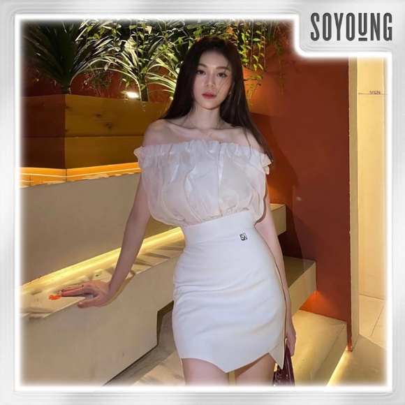 Dress - Picture 7 of 8